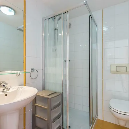 Alexandra Appartement *